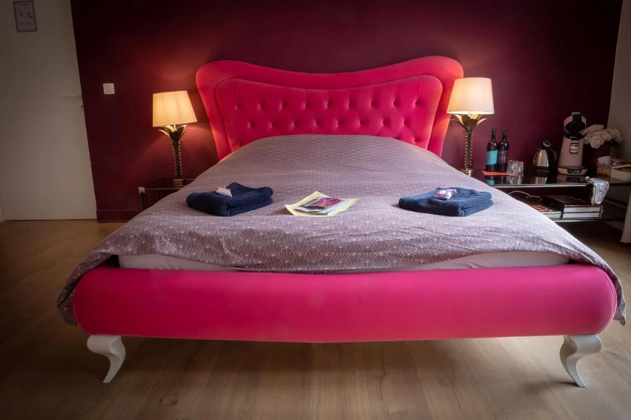 Bed and Breakfast Quartier Leonard Gante 2*,